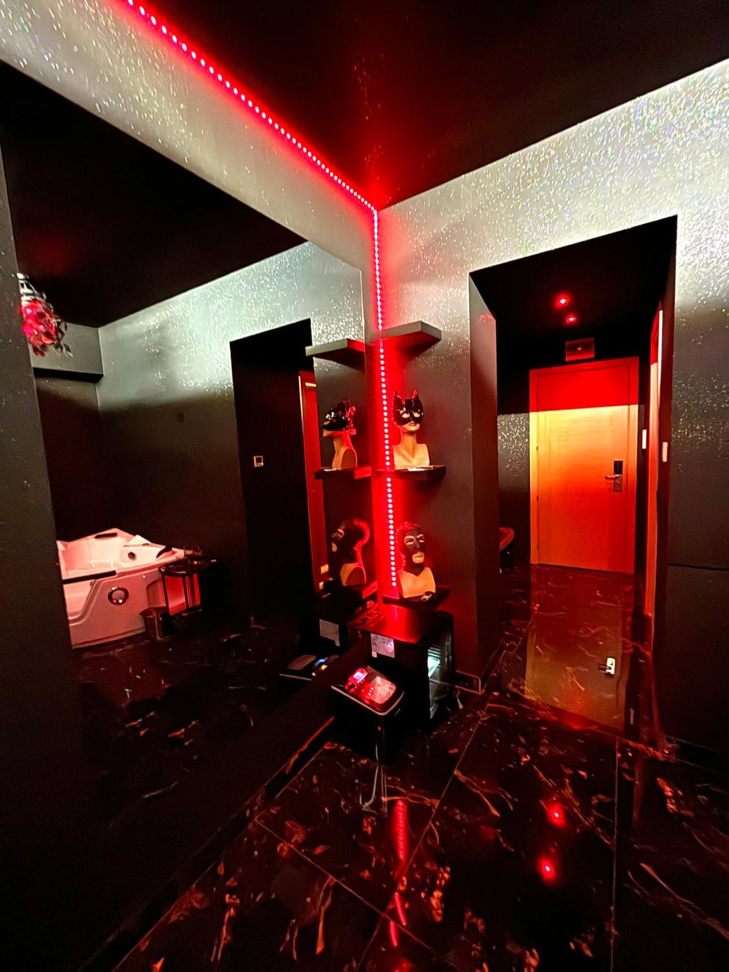 Romeo Nights - Love Rooms - Adults Only Bukarest Exterior foto