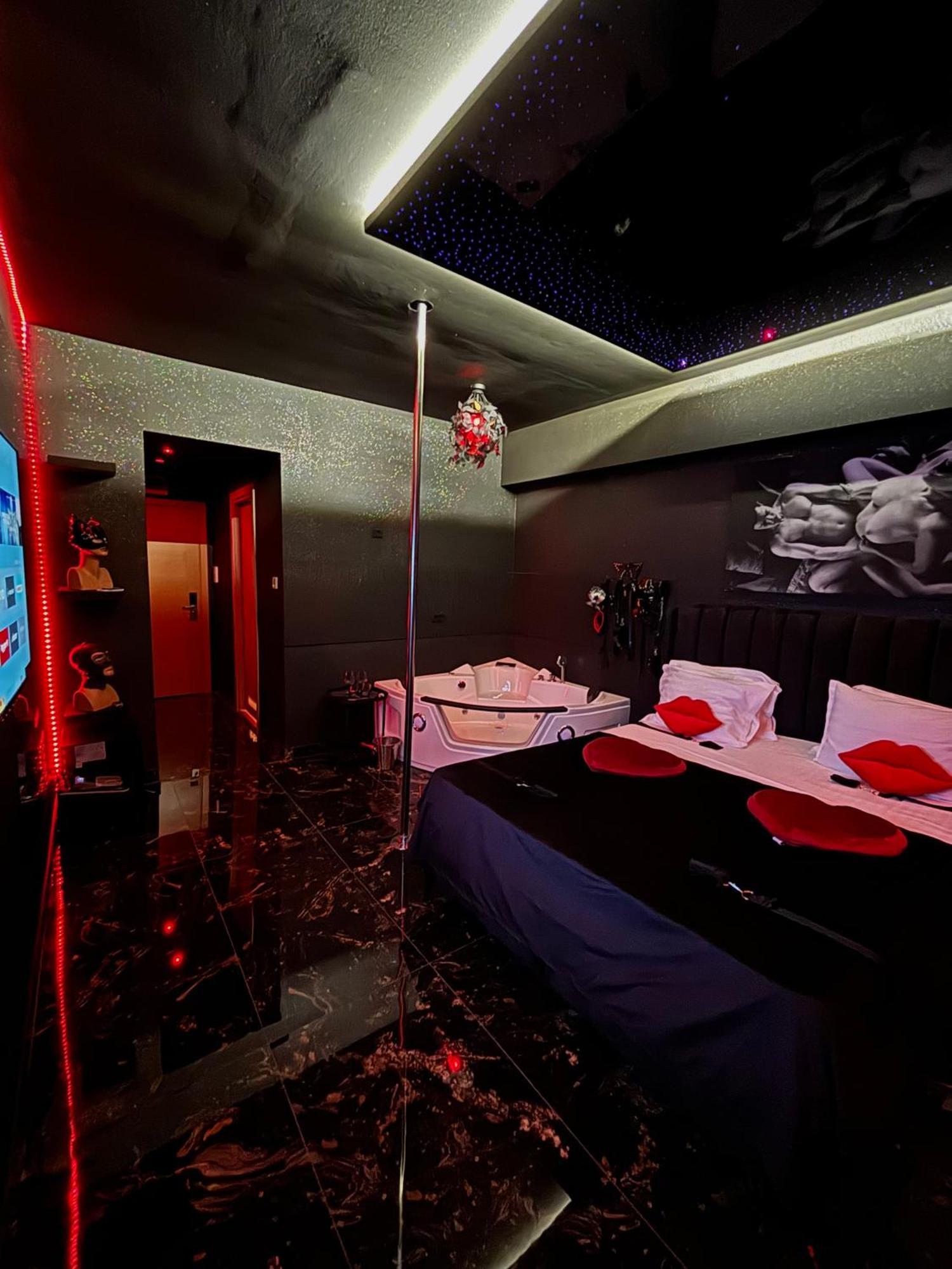 Romeo Nights - Love Rooms - Adults Only Bukarest Exterior foto